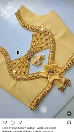 Stylish Blouse Design Stylish Blouse Design Unique, Latest Trending Blouse Designs, Blouse Latest Designs, New Latest Blouse Pattern, Latest Fashion Blouse Designs, ब्लाउज बैक नेक डिजाइन, Gold Blouse Designs, Basic Blouse Designs, Latest Blouse Neck Designs