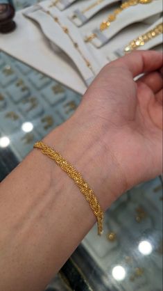 Arab Gold Jewelry Bracelets, Pakistani Gold Bracelet, Bracelet Design For Girls In Gold, Arab Gold Bracelet, Turkish Jewellery Gold, Gold Bracelet Aesthetic, Gold Jewelry Pakistani, Pakistani Gold Jewelry, Arab Gold