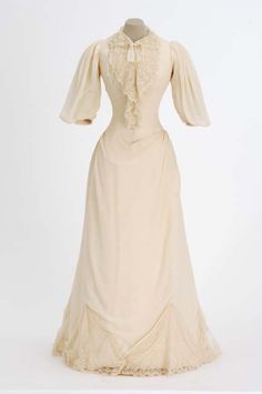 1893 lace and crepe wedding gown via MNHS. 1890 Fashion, Inspired Wedding Dress, Historical Gowns, 1890s Fashion, Antique Clothing