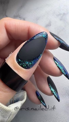 Nail Designs 2024 Fall, Chameleon Flakes Nails Design, Black Halloween Nail Designs Almond, Fall Short Nail Designs Autumn, Hades Inspired Nails, Nail Ideas For Fall Autumn, Funky Almond Nails Designs, Glam Goth Nails, All Black Nail Designs