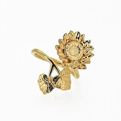 Anniversary Gold Jewelry With Sunflower Design, Sunflower Design Jewelry For Anniversary, Sunflower Design Flower Jewelry For Anniversary, Elegant Adjustable Sunflower Design Jewelry, Elegant Adjustable Sunflower Jewelry, Elegant Round Jewelry With Sunflower Design, Elegant Round Sunflower Jewelry, Elegant Round Sunflower Design Jewelry, Adjustable Yellow Gold Flower Ring Fine Jewelry