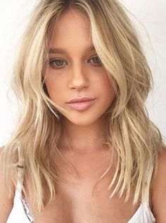 Blonde Balayage Lob, Lob Styles, Medium Balayage, Rose Brunette, Medium Aesthetic, Aesthetic Honey, Light Balayage, Honey Aesthetic, Blonde Ideas