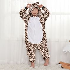 Look After Me:Washable; Gender:Boys and Girls; What's in the box:Kigurumi Pajamas; Types:Kigurumi Pajamas; Holiday:Masquerade,Carnival; Elasticity:Micro-elastic; Kigurumi Styles:Cute and Cuddly; Material:Flannel Fabric; Age Group:Kid's; Pattern:Leopard; Kigurumi Character:Bear; Listing Date:05/14/2020; Production mode:External procurement; Bust:; Height:; Sleeves: Long Sleeve Cartoon Print Onesie For Pajama Party, Halloween Hooded Onesie For Pajama Party, Hooded Onesie For Halloween Pajama Party, Cute Cartoon Print Onesie For Sleep, Cute Cartoon Print Sleep Onesie, Novelty Long Sleeve Sleepwear For Sleepover, Cartoon Print Long Sleeve Onesie For Bedtime, Long Sleeve Onesie With Cartoon Print For Bedtime, Playful Long Sleeve Onesie For Costume