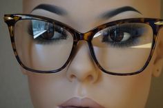 Glasses Frames For Girl, Trend Glasses, Classy Glasses, Nerdy Glasses, Designer Frames