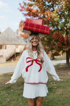 #color_cream Holiday Collection Fashion, Cute Christmas Sweaters For Women, Womens Christmas Sweater, Winter Sweater Skirt Outfit, December 2024 Fashion Trends, Cozy Christmas Outfits For Women, Christmas Embroidery Sweater, Christmas 2025 Trends, Cute Ugly Sweater Outfits