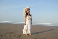 Indian headdress Bohemian Headpieces For Beach Summer, Bohemian White Headpiece For Festival, White Ostrich Feather Headpiece With Feather Trim, White Summer Hat With Feathers, Indian Headdress, White Feathers, Costume Hats, Headdress, Headpiece