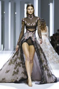 Galia Lahav Couture Spring 2017 Trend Photo, Runway 2017, Bouchra Jarrar, Galia Lahav, Mode Casual, Spring Summer 2017, Gorgeous Gowns, Sheer Dress, Fashion 2017