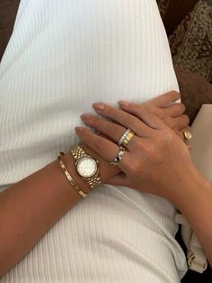 Daily Jewelry Simple, Dainty Watches For Women, Jewelry Pairing, Mixed Metals Jewelry, Timeless Rings, Mixed Metal Rings, Mixed Metal Jewelry