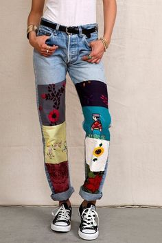 (25) Одноклассники Jean Diy, Jeans With Patches, Jeans Patchwork, Diy Jeans, Fashion Patchwork, Diy Vetement, Moda Jeans, Painted Jeans, Summer Denim