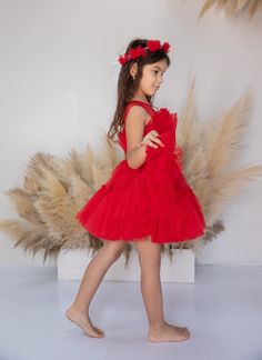 Description: Dress your little fashionista in this Stylish red Dressy Girl Dress for a standout look at any special occasion. The vibrant orange color and elegant design make this dress a perfect choice for weddings, parties, and formal events. The dress features a fitted bodice with a charming bow detail, a flared skirt with layers of tulle for added volume, and a satin sash that ties into a beautiful bow at the back. Made with high-quality materials, this dress ensures comfort and durability. Red Tulle Dress, Birthday Gown, Baby Birthday Dress, Tutu Birthday, Red Tutu, Fashionable Kids, Dressy Outfit, Draping Fashion, Dress Graduation