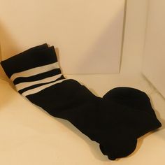 4 Pair Compression Socks. 2 Pair Black Compression Socks With White Bands And 2 Pair White Compression Socks With Black Bands. Sized S/M. New In The Package Black Stretch Sporty Socks, Black Knee-high Sports Socks, Comfortable Black Knee-high Socks For Gifts, Casual Black Knee-high Sports Socks, Comfortable Stretch Black Knee-high Socks, Black Compression Socks, Hunter Socks, Baseball Socks, Compression Stockings