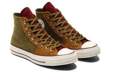 Converse Chuck 70 High 'Corduroy - Green' 172494C Mens Shoes Converse, Goblincore Converse, Earthy Converse, Colorful Clothing Style, Grungy Shoes, Goblincore Shoes, Corduroy Converse, Fun Converse, Boho Style Shoes