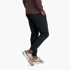 Designed for life. The Fleet Travel Joggers are an everyday take on our favorite performance Fleet Pant. Ultra lightweight and moisture-wicking, these tapered joggers look good anywhere; plus an internal drawcord in place of belt loops for comfort and simplicity. Performance stretch knit fabric is ideal for training, travel, and downtime. | Vuori Fleet Jogger Pants | Black | Small Vuori makes premium performance apparel inspired by the active Coastal California lifestyle; an integration of fitne Tapered Joggers, Coastal California, California Lifestyle, California Coastal, Black Xs, Performance Outfit, Pants Black, Black Media, S Models