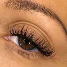 Long Full Eyelashes Natural, Straight Eyelash Extensions, Simple Eyelash Extensions Styles, Long Eyelashes Naturally Aesthetic, Simple November Nail Designs, Simple Eyelash Extensions, Fall Nails With Rhinestones, Doll Eye Lash Extensions, Doll Eyelash Extensions