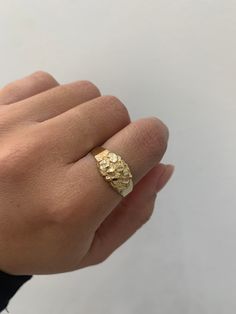 14k cute nugget ring, in 14k gold, they are the rings on trend, it can be for men and women, it can be worn daily, size 10, it can be made as you need it, item sold by piece , weight undetermined. Gold Nugget Rings, Gold Nugget Ring Women, Gold Hammered Signet Ring, Hammered Gold Signet Ring In 14k, Hammered 14k Gold Signet Ring, Hammered 14k Yellow Gold Signet Ring, Hammered Yellow Gold 14k Signet Ring, Gold Nugget Cluster Ring In 14k, Gold Hammered Nugget Rings