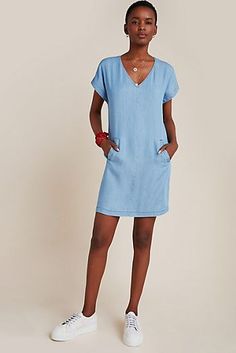 Darla Chambray Shift Dress Boxy Dress, Chic Over 50, Denim Chic, Summer Denim, Casual Summer Dresses, Casual Summer Outfits, Women's Dresses, Pretty Dresses, Chambray