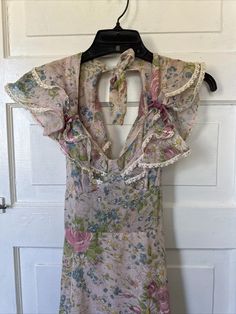 Vintage 1970s Foxy Lady Cottage Core Prairie Floral Summer Dress Lace Size 7 | eBay 70s Midi Dress, Vintage V-neck Dress For Garden Party, Vintage V-neck Dress With Ruffles, Vintage Floral Print V-neck Mini Dress, Vintage V-neck Mini Dress For Garden Party, Vintage Ruffled Maxi Dress For Garden Party, Vintage Maxi Dress With Ruffles For Garden Party, Vintage Sleeveless Mini Dress For Garden Party, Vintage V-neck Mini Dress For Daywear