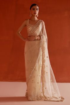 Cream Gold Saree, Modern Wedding Saree, Golden Net Saree, Gold Net Saree, Pearl Saree, Crystal Placement, Gold Saree, Placement Embroidery, Golden Saree