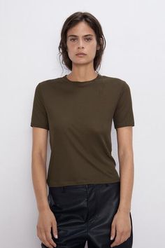 ZARA - Female - Mock neck top - Khaki - S Basic Fitted Zara T-shirt, Zara Fitted Brown Tops, Zara Stretch Solid Color Tank Top, Beige V-neck Top By Zara, Zara Beige V-neck Top, Mock Neck Top, Zara Women, Sleeveless Tank Top, High Collar