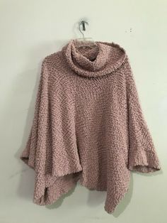 Romeo & Juliet Coutu Size S Plush Pink Poncho Cape Sweater Turtle Neck Top Women Measurements: Chest 44.5 inches arm to arm pit Length 21 inches Shoulder to hem 77% polyester 23% Acrylic RN# 147635 One-size Long-sleeve Acrylic Poncho, Cozy Long Sleeve Poncho One Size, Cozy One Size Poncho With Long Sleeves, One Size Long Sleeve Acrylic Poncho, Cozy One Size Long Sleeve Poncho, Long Sleeve Acrylic Poncho One Size, Pink One-size Poncho For Fall, Pink One Size Poncho For Fall, One Size Cozy Cape Sweater