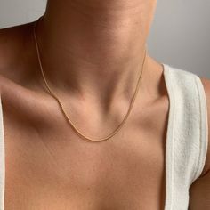 Basic B* Necklace (gold) Trendy Everyday Jewelry With Curb Chain, Everyday Box Chain Choker Necklace, Everyday Choker Necklace With Box Chain, Dainty Jewelry With Curb Chain, Everyday Jewelry Choker With Box Chain, Everyday Jewelry Box Chain Choker, Trendy Everyday Chain Necklace Choker, Trendy Everyday Choker Chain Necklace, Simple Everyday Clavicle Chain Jewelry