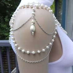 Shoulder Jewelry, Shoulder Necklace, Shoulder Chain, Ivory Pearl, Fantasy Jewelry, Gorgeous Jewelry, Dream Jewelry, Beaded Jewelry Diy, Pretty Jewellery