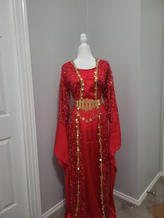 Kurdish dress Kras and kawa size L&M available Kurdish Clothes Women, Kurdish Dress, Kurdish Clothes, Girls Clothing Sets, Dress Clothes For Women, Outfit Sets, Dress Outfits, Girl Outfits, France