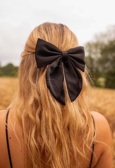 The Black Falla Bow is a stunning 6.3 inch hair clip, perfect for adding a touch of elegance and sophistication to any hairstyle. Colors: black - beige European Women, Summer Accessories, Summer Season, Hair Clip, Summer Women, This Summer, The Black, Best Sellers, North America