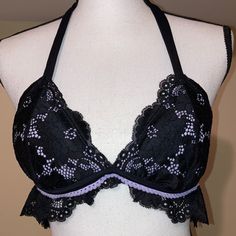 Padula Black Triangle Bikini Top With Removable Pads, Lace Details Trim. Ties On Back Black/Lilac Brand New Without Original Tags *25 Purple Halter Neck Top For Vacation, Fitted Purple Bra For Summer, Purple Underwire Bra For Night Out, Purple Halter Top For Night Out, Fitted Purple Bra With Removable Pads, Purple Underwire Bra For Summer, Purple Fitted Bra With Removable Pads, Summer Underwire Bra In Purple, Summer Fitted Purple Bra