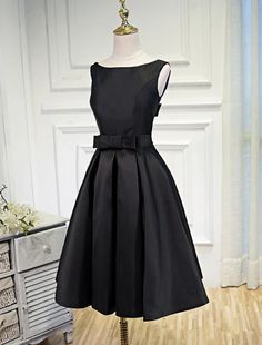 Lovely Simple Black Satin Knee Length Party Dresses Knee Dresses Length Classy, Below The Knee Dresses Classy, Black Cocktail Dress Classy, Knee Length Evening Dress, Satin Noir, Color Rush, Dresses 2020, Chromatic Aberration, Dress Prom