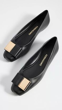 NIB NEW Salvatore Ferragamo Lina Black leather ballet bow flats 7.5C $780+ | eBay Bow Flats, Rubber Heels, Salvatore Ferragamo, Ballet Flats, Black Leather, In Italy, Ballet, Italy, Heels