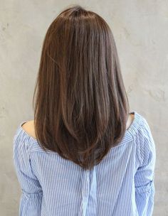 V Cut Hair, Straight Hair Cuts, Hair And Beauty, Haircut For Thick Hair, Long Layered Hair