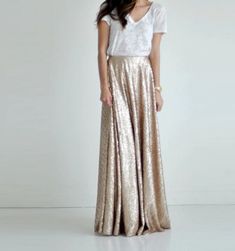 ♥♥♥ Material: Sequins,PolyesterAlso available in black,red,white,pink, beige,silver and grey. Just message us if you want the skirt in other color.♥♥ Please pay attention to the item sizes and measurements before buying. All our products are made with high quality carefully chosen materials. Each Gold Maxi Skirt For Summer Party, Sequin Maxi Skirt, Maxi Sequin Skirt, Prom Skirt, Golden Champagne, Full Maxi Skirt, Gold Skirt, Mode Boho, Fashion Bottoms