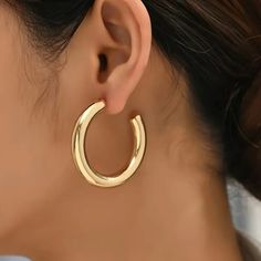 Brand New Women's Gold Semi Hoop Earrings Genuine 14k Gold Plated 925 Sterling Silver (Stamped) 1.5" Size Retail Price $295 Buy With Confidence From A Trusted Seller With A 99%+ Feedback Rating! A0102 (Id-1505-) Chunky Hoop Earrings, Round Design, Touch Of Modern, Love A, 925 Silver, Jewelry Collection, Gold Tones, Jewelry Earrings, Hoop Earrings