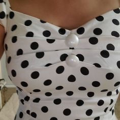 New Condition No Tag. Never Worn Midi Body Hugging Dress Size Xxs But Very Stretching Im Usually A Sz 2 And It A Great Material That Hold You In. Polkadots Outfits, Polka Dot Aesthetic, Mha Style, White And Black Polka Dot Dress, Strawberry Switchblade, Polka Dot Outfit, Throwing Fits, Dots Fashion, Body Hugging Dress