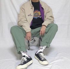 80s Boys Fashion, Guy Clothes Aesthetic, Converse All Star Outfit, Soft Boy Aesthetic Outfits, Cute Colorful Outfits, Indie Fashion Men, Outfits Colorful, Long Sleeve Layer, Masc Outfits