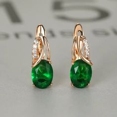 Brand New Women's Hanging Drop Emerald & Diamond Earrings 14k Gold Plated Sterling Silver Genuine 2ct Lab Created Radiant Cut Diamonds 1ct Natural Green Emerald Gemstone Earrings Measurements .7" Tall X .3" Retail Price $300 Buy With Confidence From A Trusted Seller W/ A 99%+ Feedback Rating! A0196 (Id-528-) Anniversary Crystal Gemstone Earrings, Anniversary Crystal Earrings, Elegant Crystal Earrings For May Birthstone, Elegant May Birthstone Hoop Earrings, Oval May Birthstone Earrings, Emerald Diamond Earrings, Womens Earrings, Ear Ring, Radiant Cut Diamond