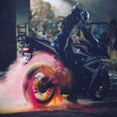 Harley Davidson Iron 883, Bike Motor, Can Am Spyder, Motorcycle Sidecar, Sports Bike, Motorbike Girl, Shotting Photo, Moto Cross, Motor Bike