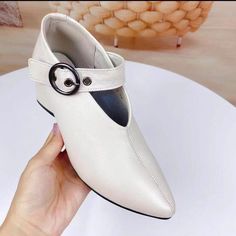 Shipping: Worldwide Express Shipping AvailableDelivery time: 7-15Days Fast ShippingReturns: Fast refund, 100% Money Back Guarantee. Mom Shoes, Womens Chunky Heels, Green Shoes, Leather Shoes Woman, Thick Heels, Mid Heel, Luxury Women, Loafers For Women, Chunky Heels