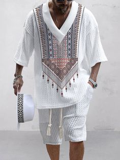 Mode Poses, Bohemian Style Men, Classy Outfits Men, Men Fashion Casual Shirts, Men Stylish Dress, Fashion Suits For Men, African Men Fashion, Cool Outfits For Men, Styl Boho