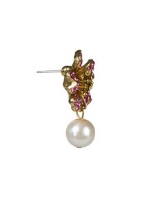 Add a feminine touch to all your favorite looks with the finely crafted flower and pearl earrings from Oscar de la Renta. These gold-plated post-backs are intricately detailed with pink glass crystals that drop down to hold a resin pearl. Perfect for casual ensembles and dinner parties alike, they are sure to stay on heavy rotation. Jeweled Dangle Pearl Earrings, Pink Pearl Pendant Jewelry For Party, Gold Jeweled Pearl Earrings, Pink Elegant Flower Earrings For Evening, Elegant Jeweled Pearl Earrings As Gift, Elegant Pink Flower Earrings For Evening, Pink Metal Earrings For Formal Occasions, Formal Pink Metal Earrings, Elegant Pink Metal Earrings