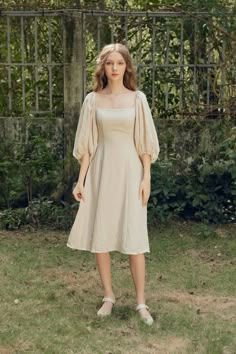 Casual Frocks For Teens, Latest Frock Designs For Women, Simple Girl Outfits, Korean Fashion Women Dresses, Chinese Fancy Dress, Mode Ulzzang, Casual Frocks, Frock For Women, Ladies Blouse Designs