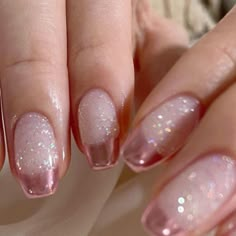 Simple Nails With Design, Simple Square Acrylic Nails, Pink Clear Nails, Nail Art Designs Short, February Nails Ideas, Pink Nails Ideas, Pretty Short Nails, Nail Simple, Princess Nails