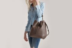 Minimalist Bags, Minimalist Tote Bag, Bucket Backpack, Minimalist Tote, 3 Ways To Wear, Minimalist Bag, Vegan Leather Handbag, Vegan Leather Tote, Vegan Leather Bag