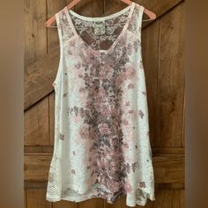 Material Has Stretch. Bling On Front Only. Smoke Free Home. Casual Pink Tank Top With Lace Trim, Pink Lace Trim Tank Top For Spring, Bling Top, Pink Gray, Pink Grey, Floral Lace, My Fashion, Womens Tops, Tank Tops