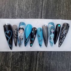 Corpse Bride Nails Simple, Corpse Bride Nails, Horror Nails, Vampire Makeup, Halloween Acrylic Nails