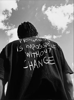 Wallpapers Motivation, Portrait Photography Men, Oversized Tops, Man Up Quotes, Oversized Shirts, Black Photography, Graphic Tshirt Design, J Cole, Aesthetic Shirts