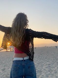 Hippie outfit, sunset, ocean, sand, california, coachella outfit, summer outfit, vacation Ocean Sand, Coachella Valley Music And Arts Festival, Sunset Ocean, Coachella Outfit