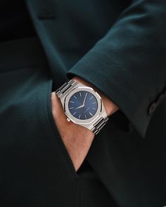 Men’s Watch Aesthetic, Rich Men Watches, Best Watches For Men Classy, Watch Aesthetic Man, Mens Accessories Necklace, Sleek Watch, Cheap Watches For Men, Best Watch Brands, Classy Watch