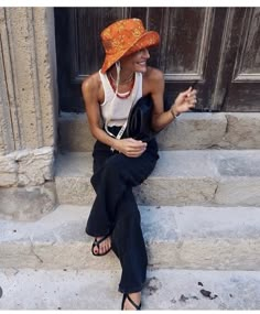 Hat Outfit, Outfits With Hats, If Only, Fashion Tips For Women, Fashion 2020, 80s Fashion, Spring Summer Outfits, Fashion Classy